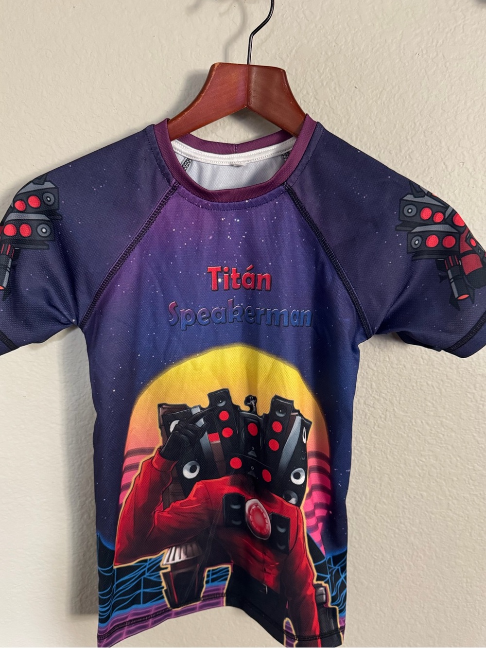 Skibidi Toilet Speakerman Titan Shirt Boys Size G/Large